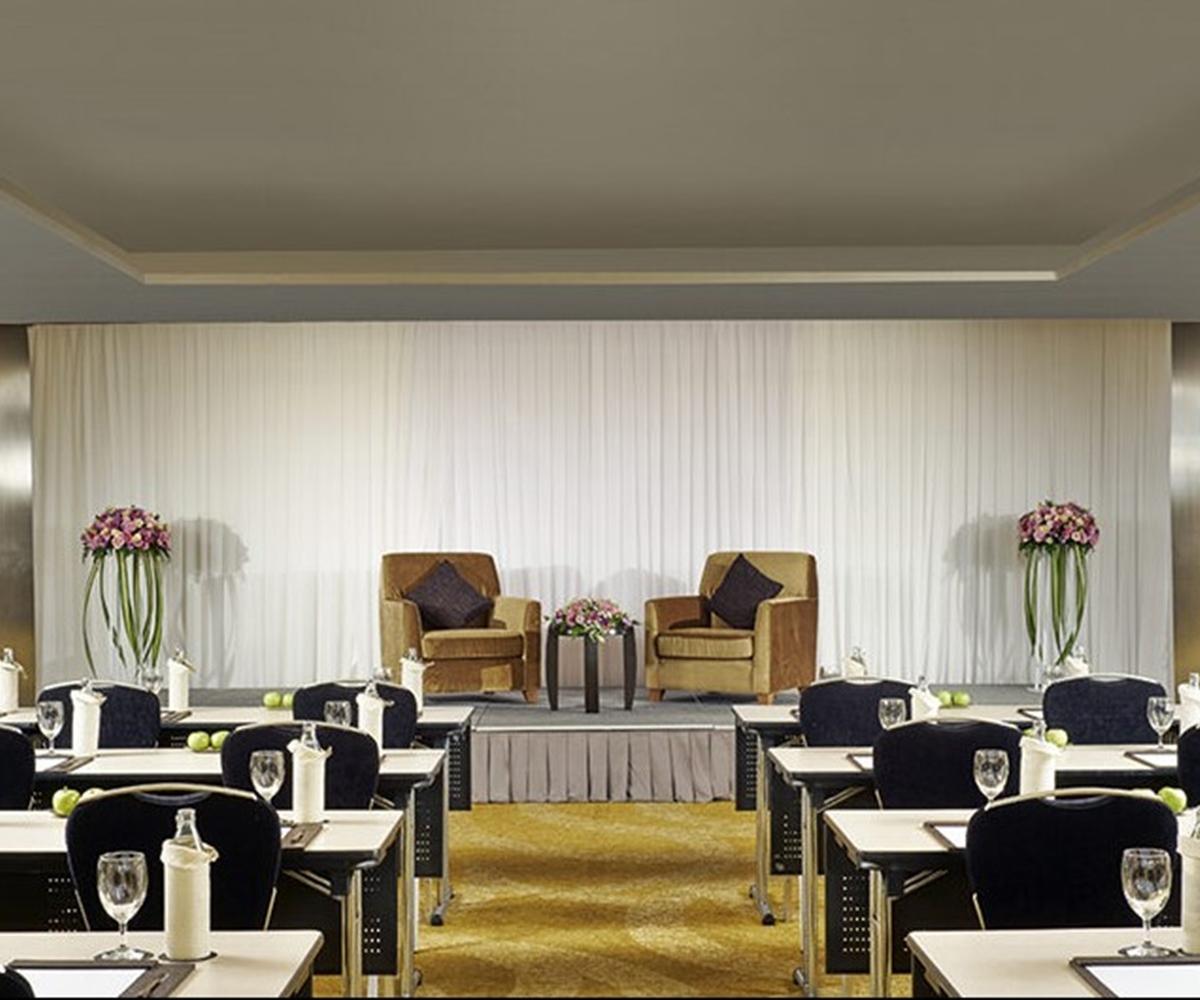 אפרטהוטל Oaks Bangkok Sathorn מראה חיצוני תמונה